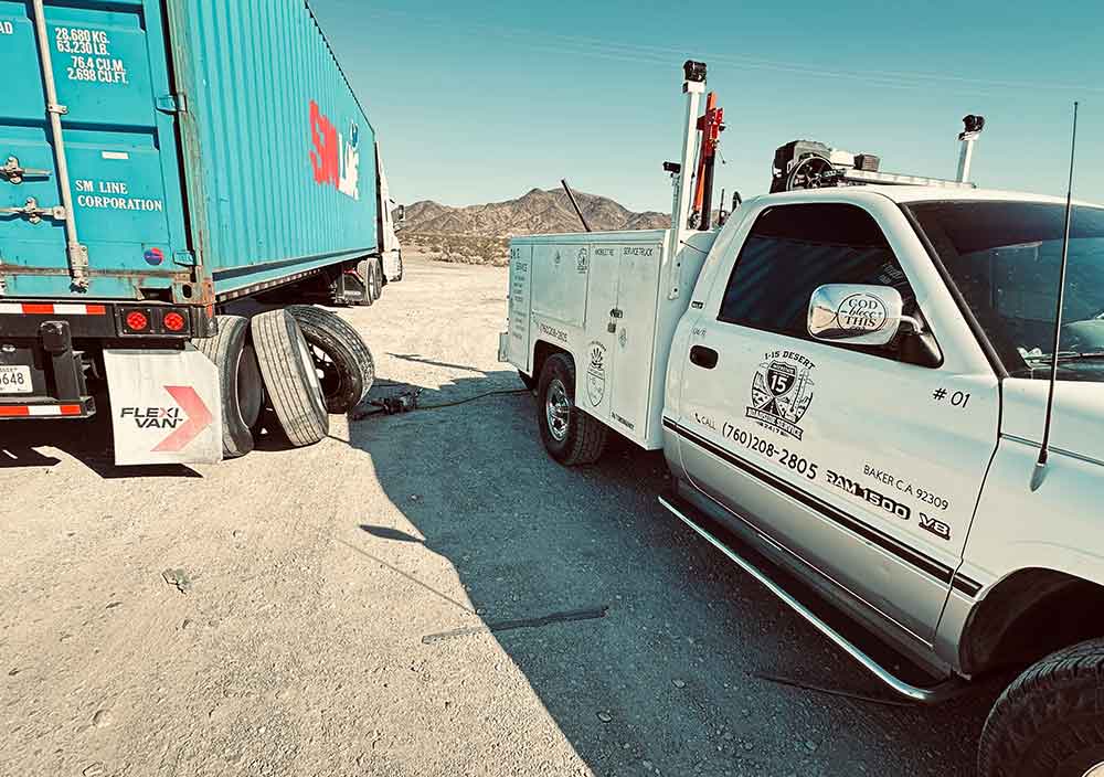 Semi Truck Tire Roadside Repair